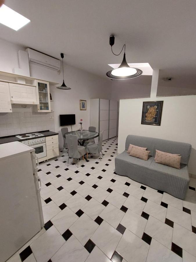 Ferienwohnung Studio Sakic Split Exterior foto